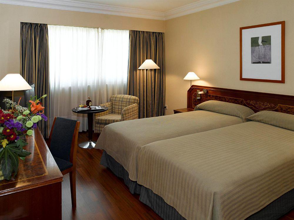 Hotel Nh Iruña Park