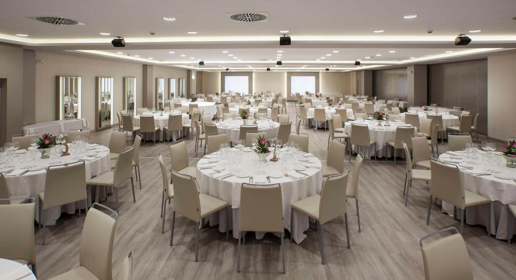 Nh Iruña Park Hotel 4*