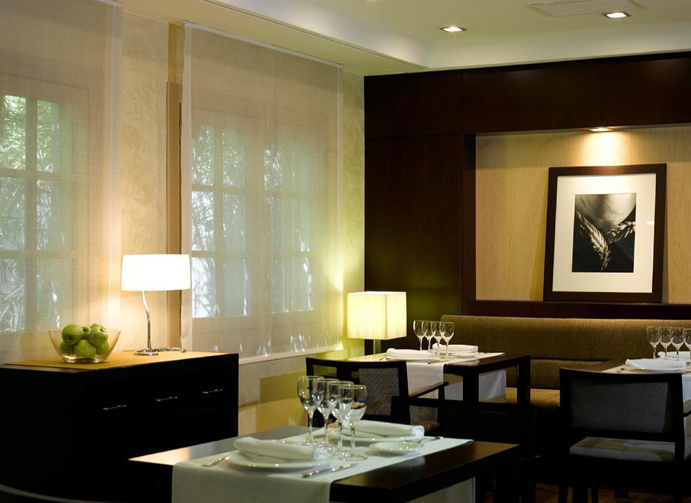 Nh Iruña Park 4*