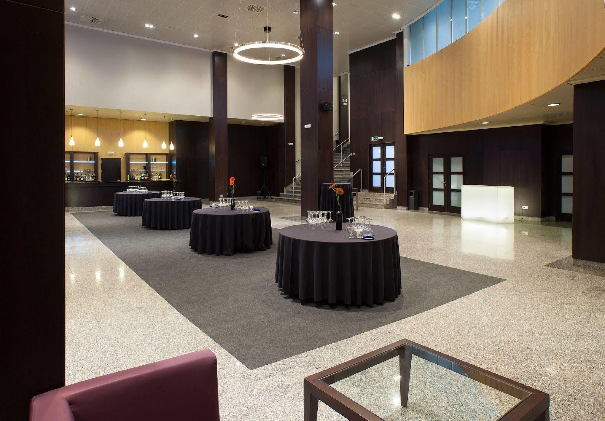 Nh Iruña Park Hotel 4*